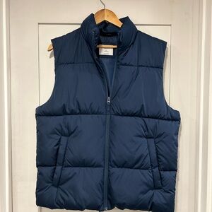 Old Navy Puffer Vest